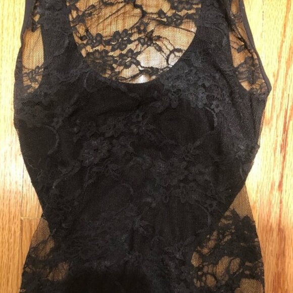 Size s Bebe lace back dress - Picture 3 of 3